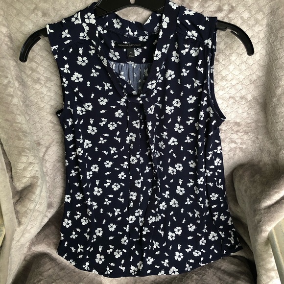 Banana Republic Tops - Banana Republic Women’s